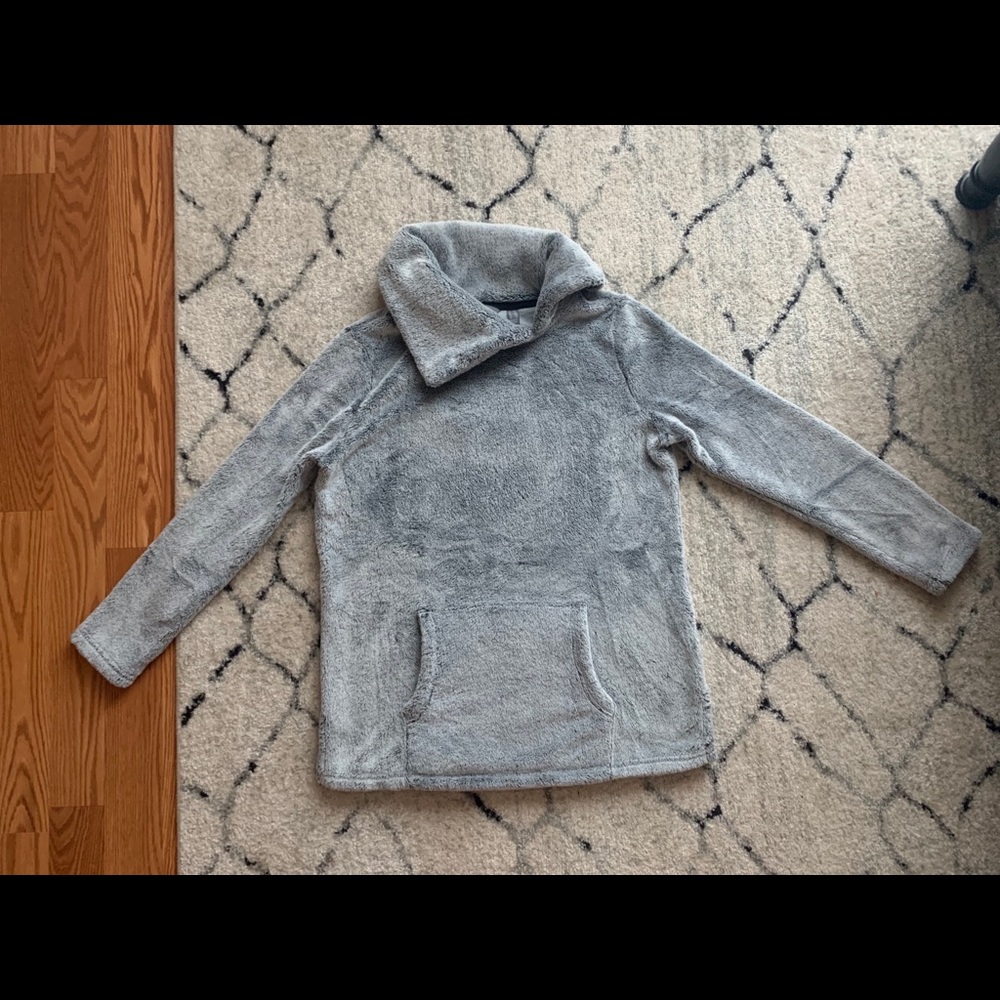 Fleece pull over
